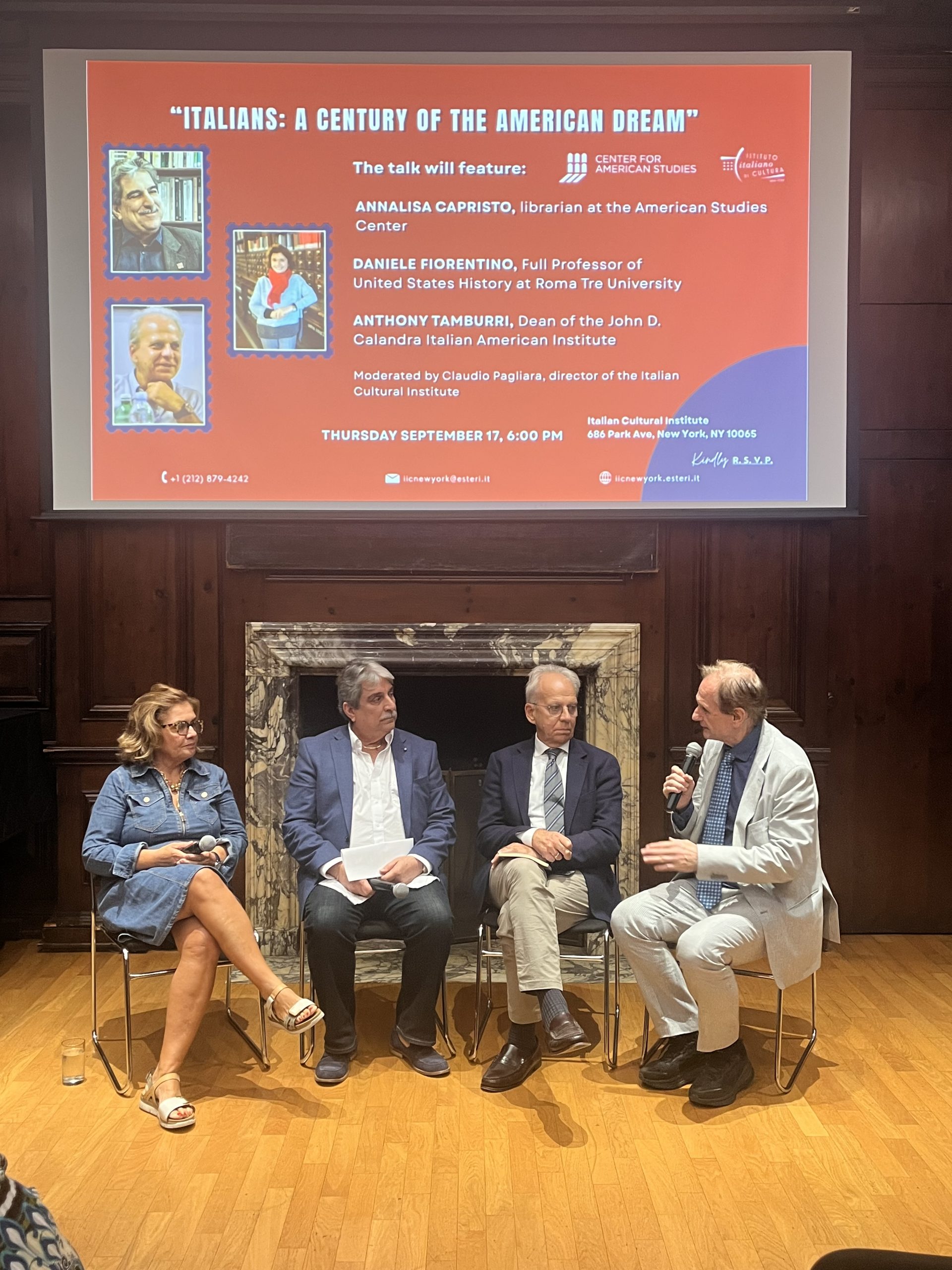 Annalisa Capristo, bibliotecaria del Centro Studi Americani di Roma; Daniele Fiorentino, professore ordinario di Storia degli Stati Uniti all’Università Roma Tre; e Anthony Tamburri, Dean del John D. Calandra Italian American Institute, Queens College, CUNY, Claudio Pagliara, Direttore dell'Istituto Italiano di Cultura di New York